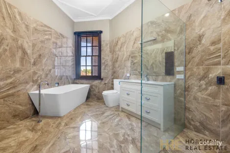 Property photo of 37-39 Dooen Road Horsham VIC 3400
