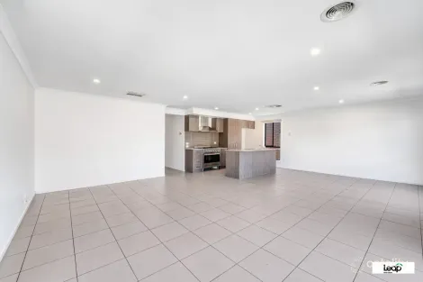 Property photo of 3 Leandon Avenue Wollert VIC 3750