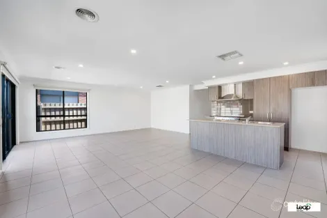 Property photo of 3 Leandon Avenue Wollert VIC 3750