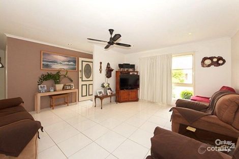 Property photo of 2 Violet Court Bongaree QLD 4507