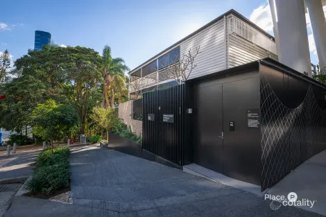 Property photo of 11 Thornton Street Kangaroo Point QLD 4169