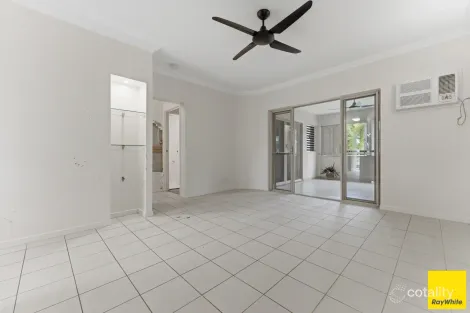 Property photo of 306/2-8 Centenary Close Manoora QLD 4870