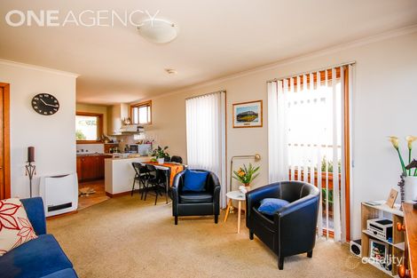 Property photo of 2/12 The Lee Devonport TAS 7310