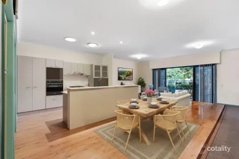 Property photo of 11 Jetty Walk Forest Lake QLD 4078