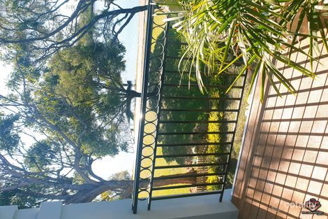 Property photo of 219/125 Hansford Road Coombabah QLD 4216