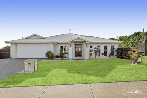17 Ace Dr, Glenvale, QLD 4350