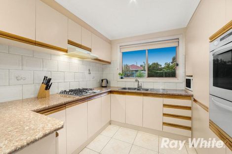 Property photo of 14 Gilroy Crescent Mill Park VIC 3082