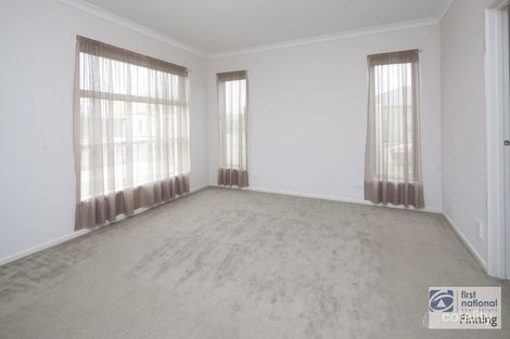 Property photo of 12 Hill Farm Drive Clyde VIC 3978