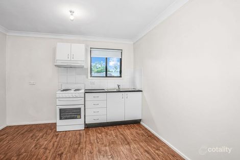 Property photo of 32 Woodview Road Oxley Park NSW 2760