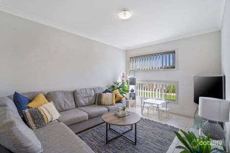 Property photo of 4 Darcey Street Woongarrah NSW 2259