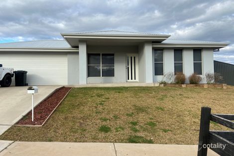 Property photo of 19 Hone Creek Drive Caerleon NSW 2850