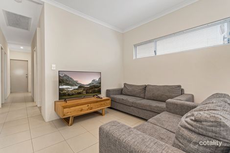 Property photo of 9 Saunton Way Ridgewood WA 6030