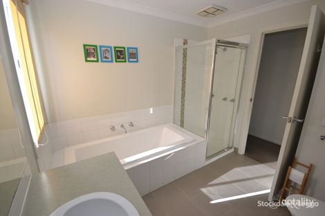 Property photo of 14 Jonah Parade Deer Park VIC 3023