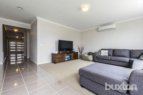 Property photo of 33 Cape Barron Drive Lara VIC 3212