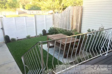 4/9 Parooba Ave, Camp Hill, QLD 4152