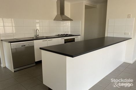 Property photo of 9 Teatree Place Kialla VIC 3631