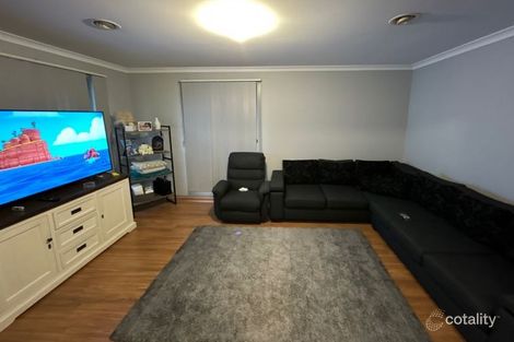 Property photo of 17 Malmsbury Drive Meadow Heights VIC 3048