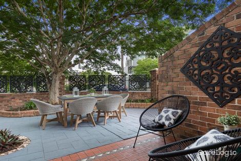 Property photo of 1/27 Swann Road Taringa QLD 4068