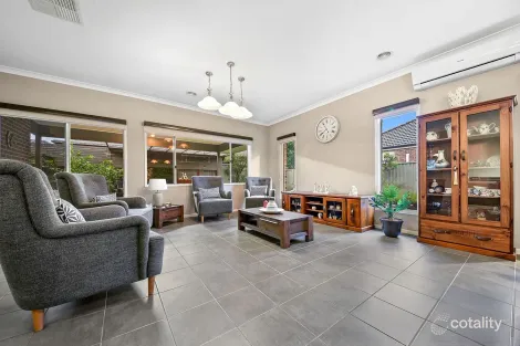 Property photo of 7 Ibis Close Pakenham VIC 3810