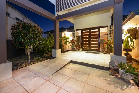 Property photo of 20 Ferrymans Court Helensvale QLD 4212