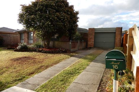 16 Mansfield St, Berwick, VIC 3806