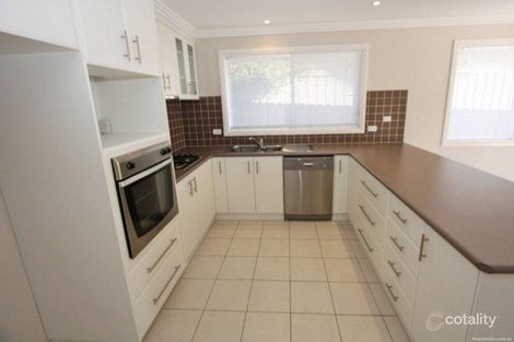 Property photo of 20 Hargrave Avenue Lloyd NSW 2650