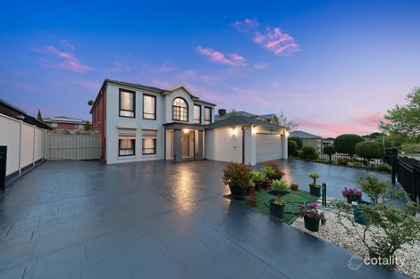 Property photo of 27 Wakelin Crescent Taylors Lakes VIC 3038