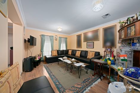 Property photo of 27 Wakelin Crescent Taylors Lakes VIC 3038