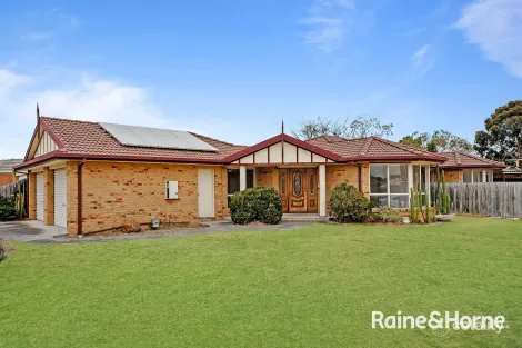 11 Delatite Way, Skye, VIC 3977