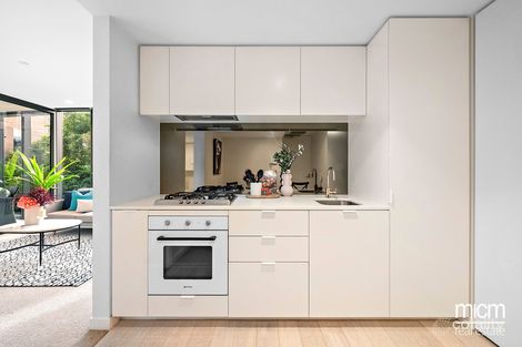 Property photo of 211/681 Chapel Street South Yarra VIC 3141