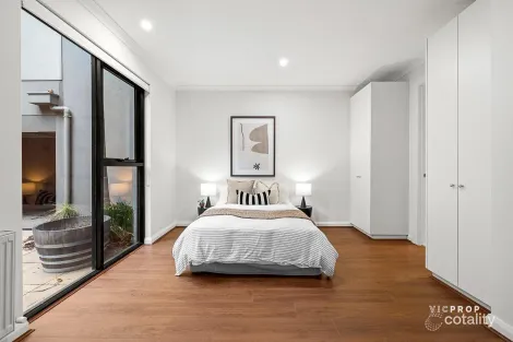Property photo of 1/127 Ormond Esplanade Elwood VIC 3184