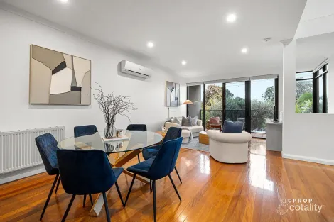 Property photo of 1/127 Ormond Esplanade Elwood VIC 3184