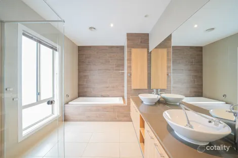 Property photo of 2 Jasper Place Donvale VIC 3111