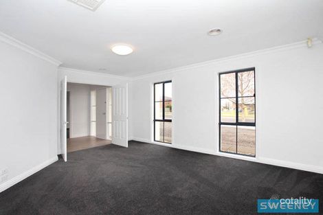 Property photo of 40 Heysen Parkway Caroline Springs VIC 3023