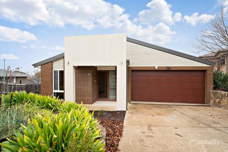 6 Winchester St, Casey, ACT 2913