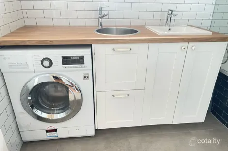 Property photo of 6/4 Navigator Street Maribyrnong VIC 3032