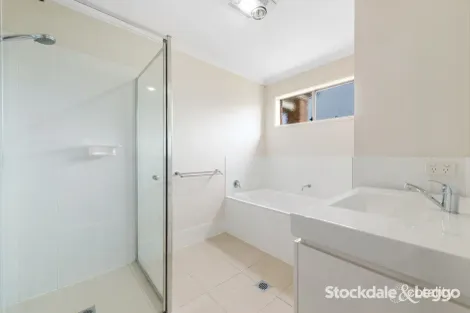 Property photo of 1 Graduation Place Churchill VIC 3842