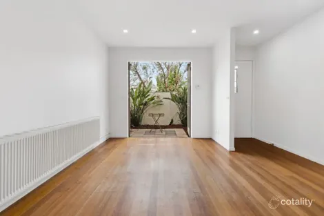 Property photo of 16 Young Street Albert Park VIC 3206