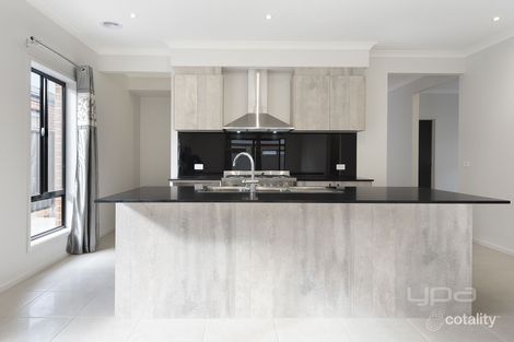 Property photo of 49 Diamond Parade Cobblebank VIC 3338
