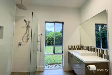 Property photo of 24 Julaji Close Bonnie Doon QLD 4873