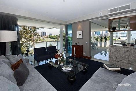 Property photo of 10/168 Oxlade Drive New Farm QLD 4005