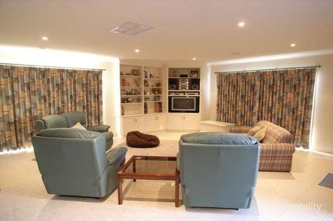 Property photo of 6 Nillahcootie Crescent Kialla VIC 3631
