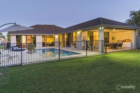 Property photo of 27 Calmwater Crescent Helensvale QLD 4212