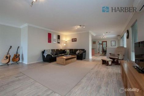 Property photo of 19 Backshall Place Wanneroo WA 6065