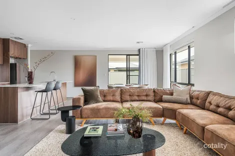 Property photo of 6 Sevenoaks Way Caversham WA 6055