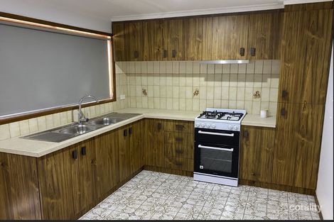 Property photo of 2/69 Duncans Road Werribee VIC 3030