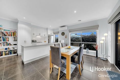 Property photo of 3/8 Marseilles Way Point Cook VIC 3030