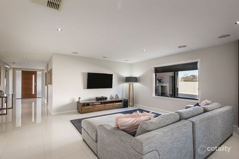 Property photo of 6 Sturt Place Thurgoona NSW 2640