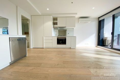 Property photo of 212/150 Dudley Street West Melbourne VIC 3003