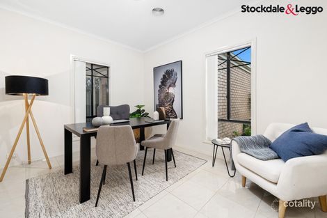 Property photo of 17 Tollkeepers Parade Attwood VIC 3049
